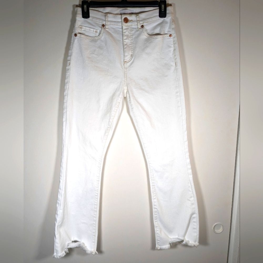 Loft White High Waisted Flared Crop Open Ankle Hem Denim Pants Size 26/2